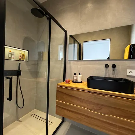 1 Ch. Luxe Apt｜coeur De Juan-les-pins｜plage A 50m * Ζουάν λε Πιν